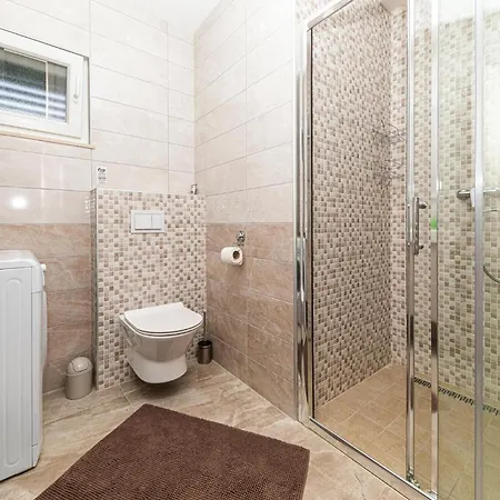 Gorgeous In Kastel Novi With Wi-fi Holiday home Kastela