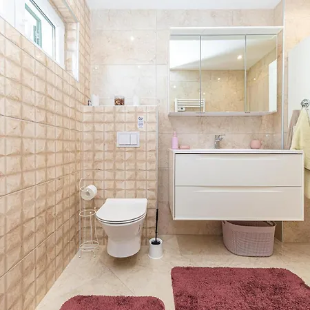 Gorgeous In Kastel Novi With Wi-fi Holiday home *