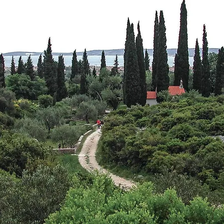 Gorgeous In Kastel Novi With Wi-fi Holiday home *